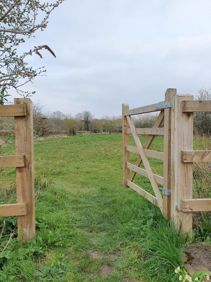 Beautiful 2 Bedroom Guest House With Private Pool In Lacock, Wiltshire 外观 照片